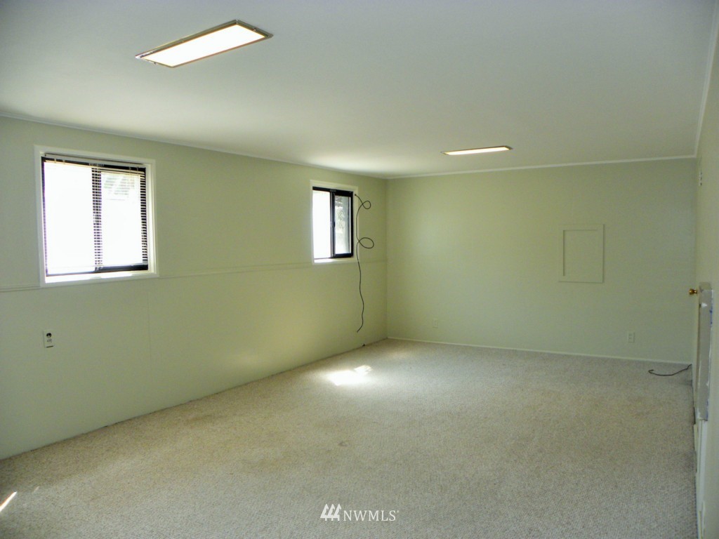 1306 Perry Avenue Bremerton, WA 98310 - Photo 15 of 25 Gallery Image 15