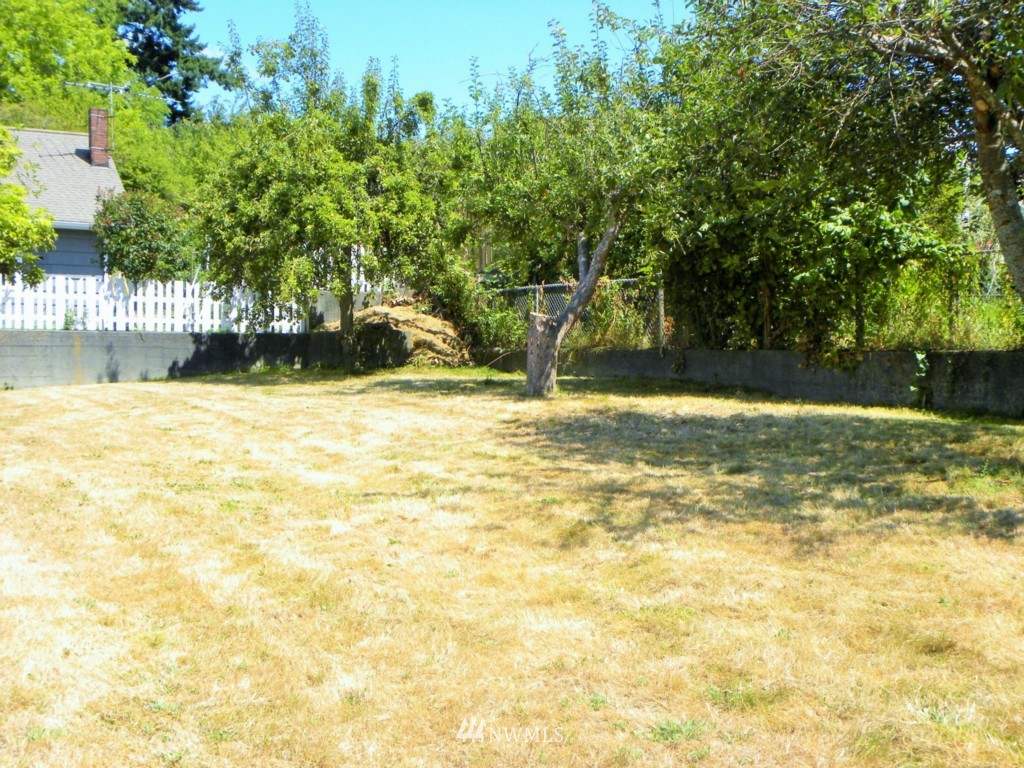1306 Perry Avenue Bremerton, WA 98310 - Photo 24 of 25 Gallery Image 24