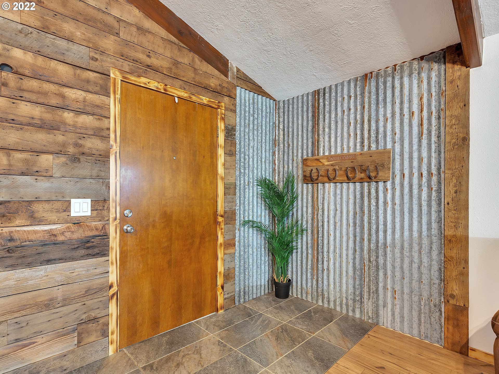 608 Mathias Road Molalla, OR 97038 - Photo 4 of 30 Gallery Image 4