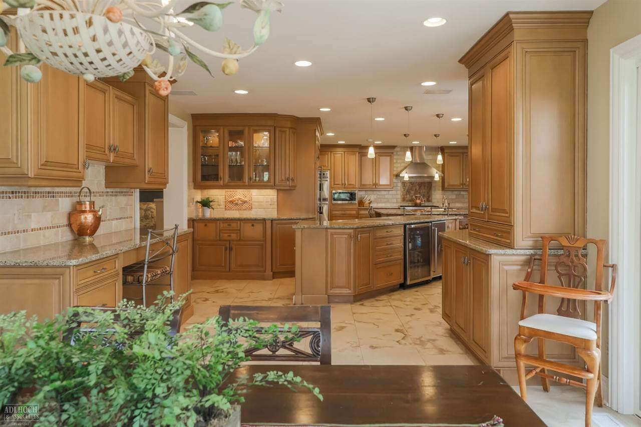 171 Cloverly Road Grosse Pointe Farms, MI 48236 - Photo 12 of 52