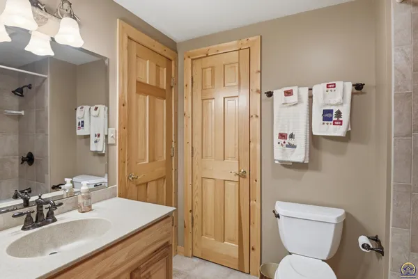 $1,650,000 | 10047 Southwest 101st Street, Auburn, KS 66402