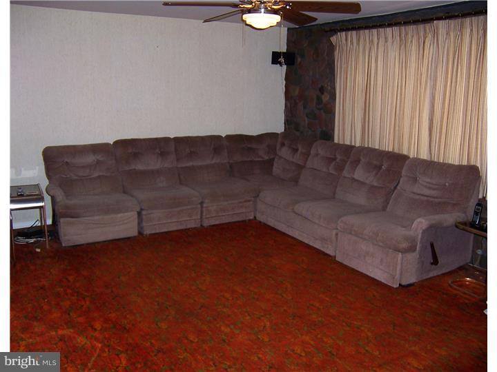 3361 Rambler Road Bensalem, PA 19020 - Photo 6 of 18 Family Room