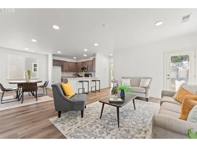 $455,990 | 5184 Holly Street, Springfield, OR 97478