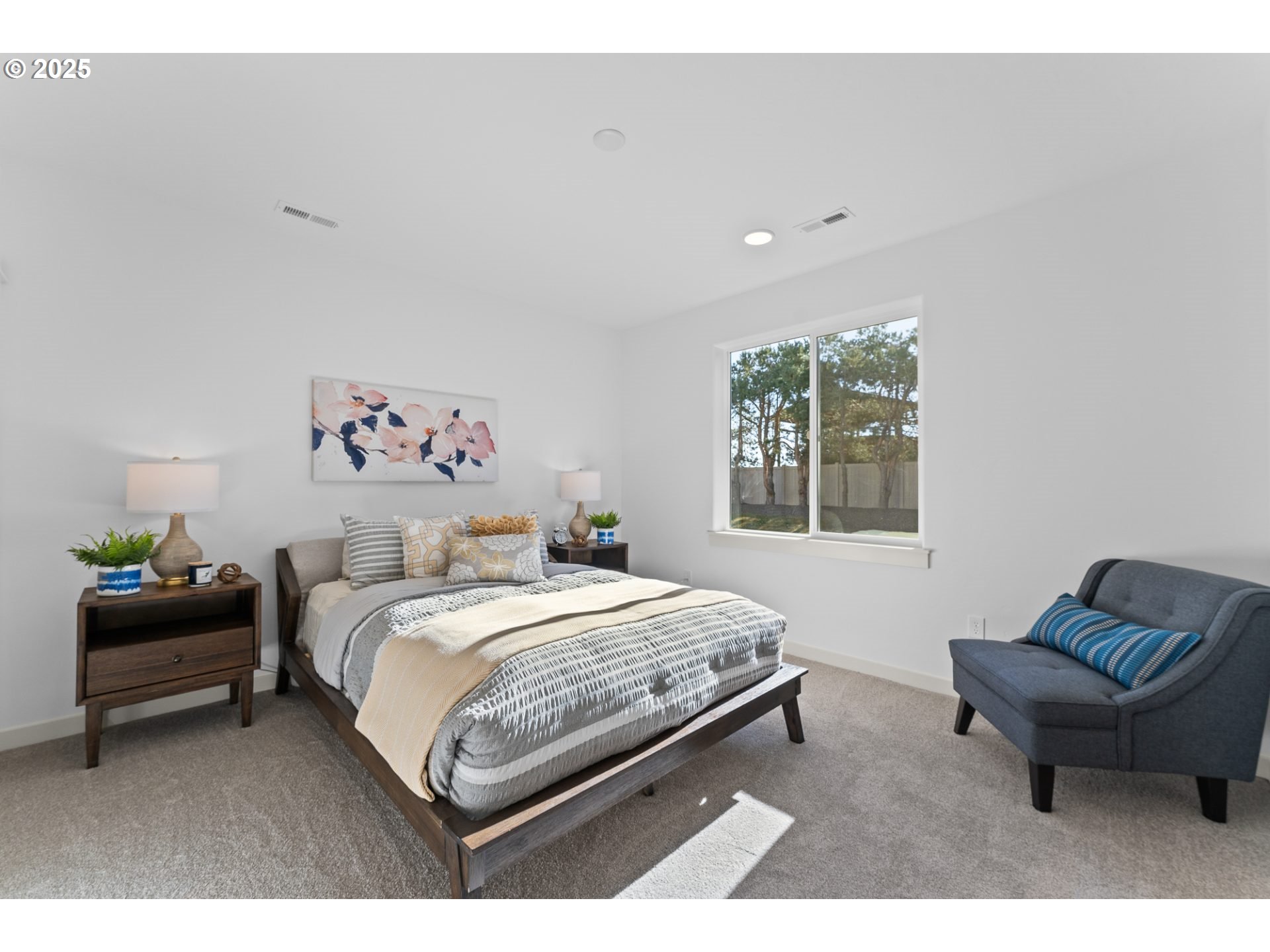 5184 Holly Street Springfield, OR 97478 - Photo 6 of 8