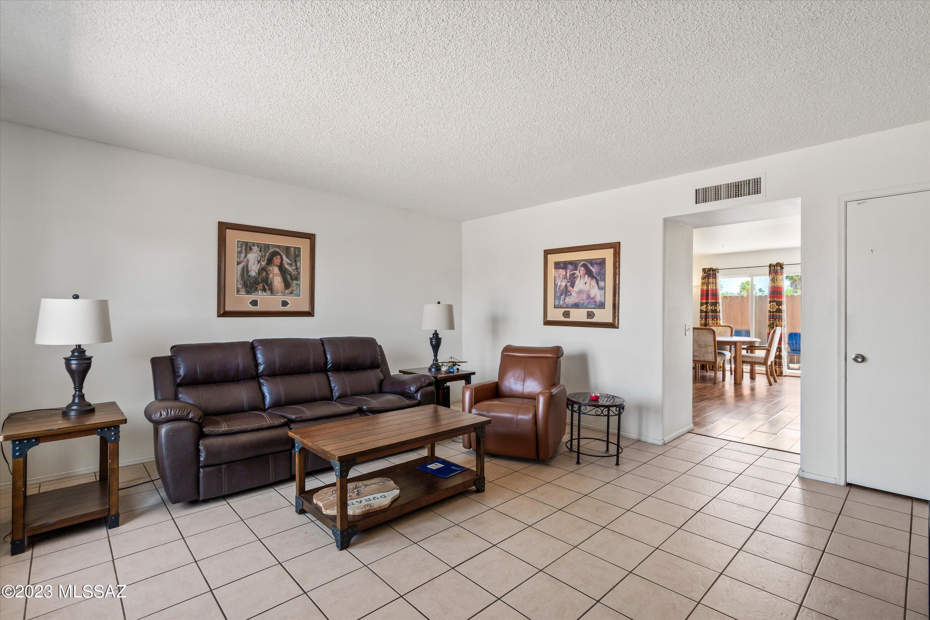 980 South Pantano Road Tucson, AZ 85710 - Photo 6 of 31