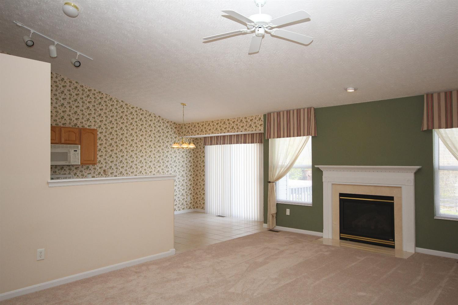 800 Hogrefe Road Independence, KY 41051 - Photo 4 of 25 Gallery Image 4
