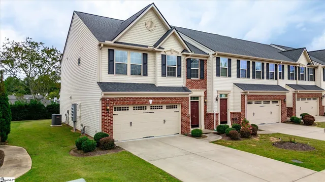 $309,900 | 8 Irvington Drive, Greer, SC 29650