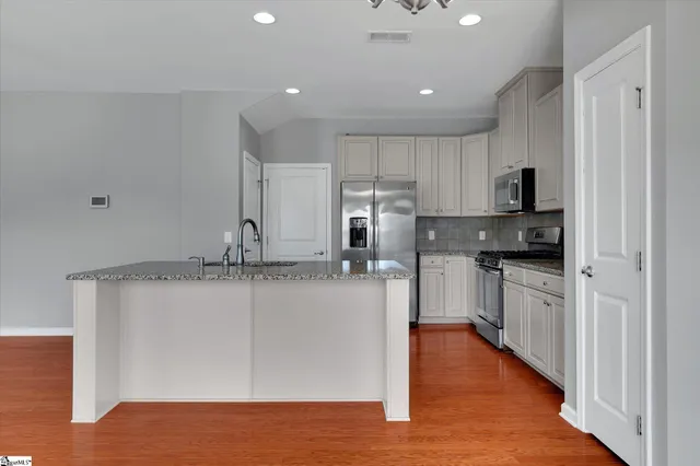 $309,900 | 8 Irvington Drive, Greer, SC 29650