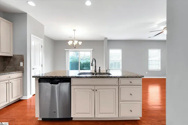 $309,900 | 8 Irvington Drive, Greer, SC 29650