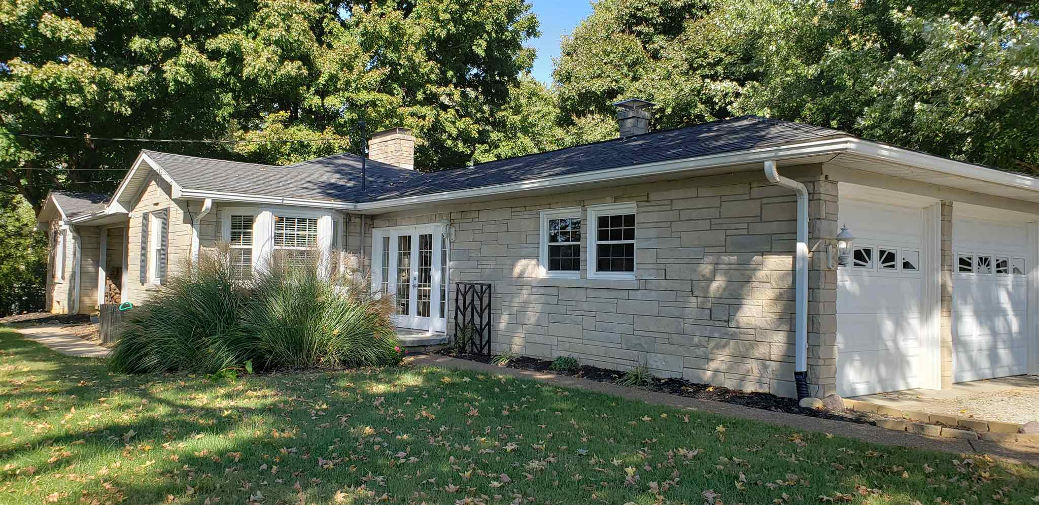 420 South Eickhoff Road Evansville, IN 47712 - Photo 2 of 35 Gallery Image 2