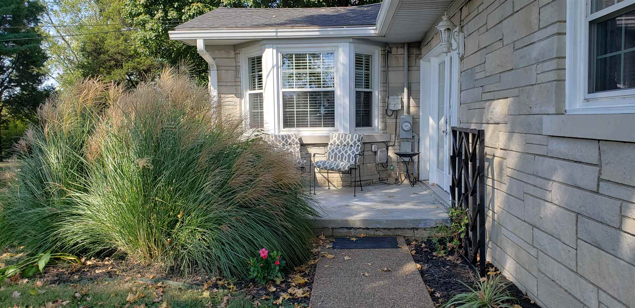 420 South Eickhoff Road Evansville, IN 47712 - Photo 3 of 35 Gallery Image 3