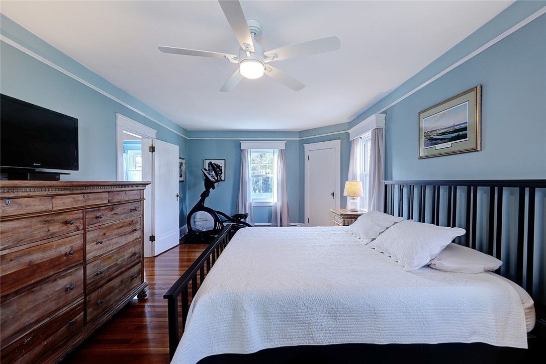 110 County Road Barrington, RI 02806 - Photo 26 of 48