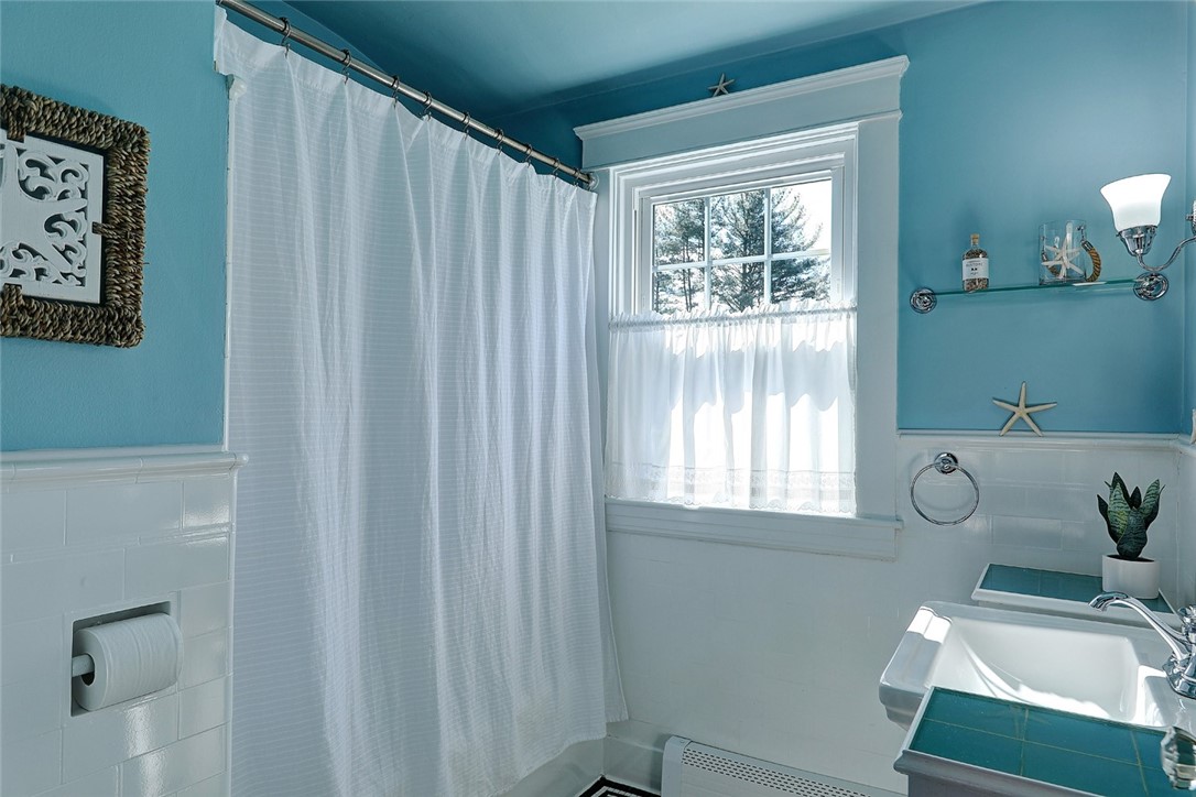 110 County Road Barrington, RI 02806 - Photo 33 of 48