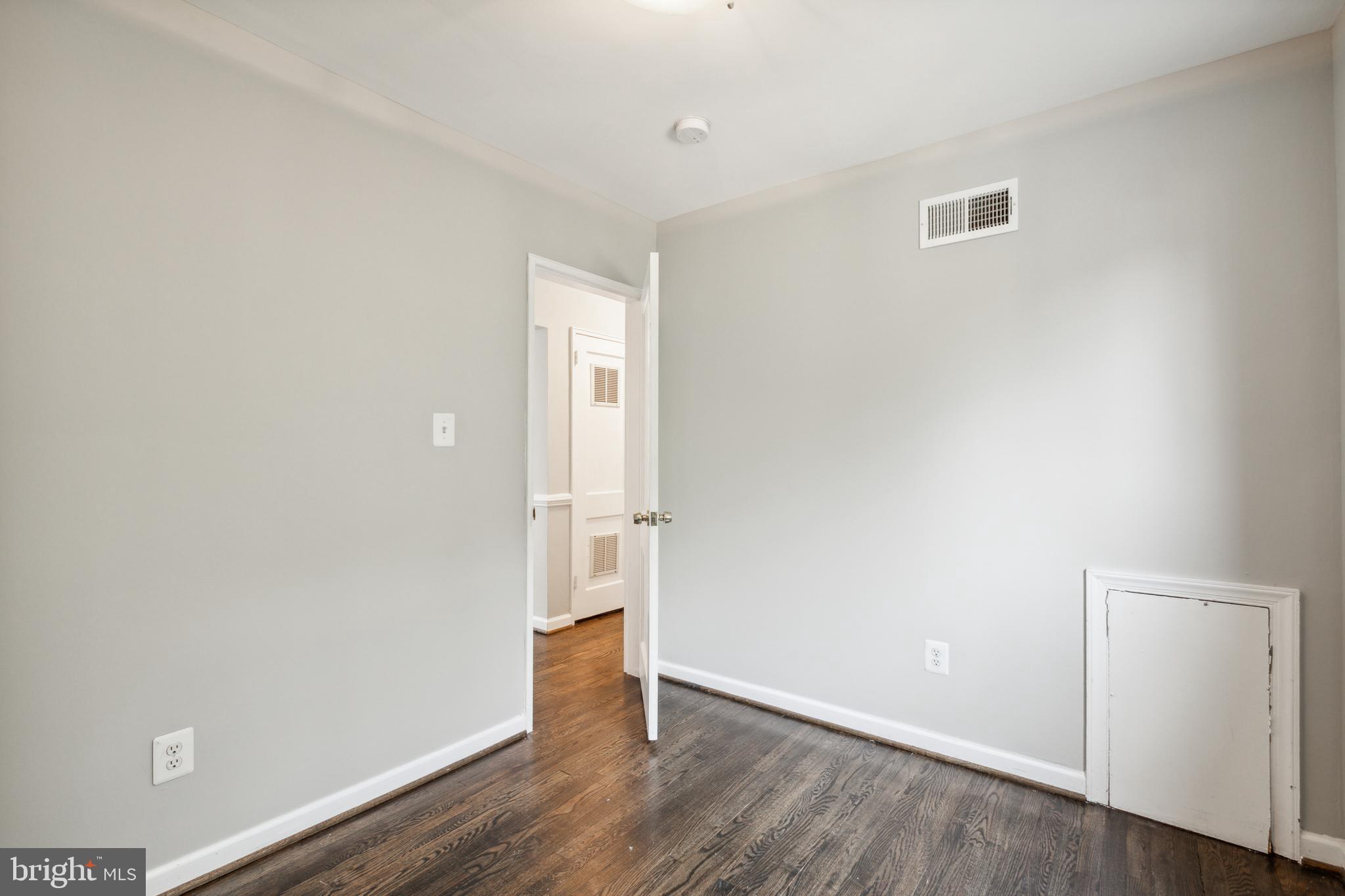 3018 Graham Road Falls Church, VA 22042 - Photo 24 of 36 Bedroom #3