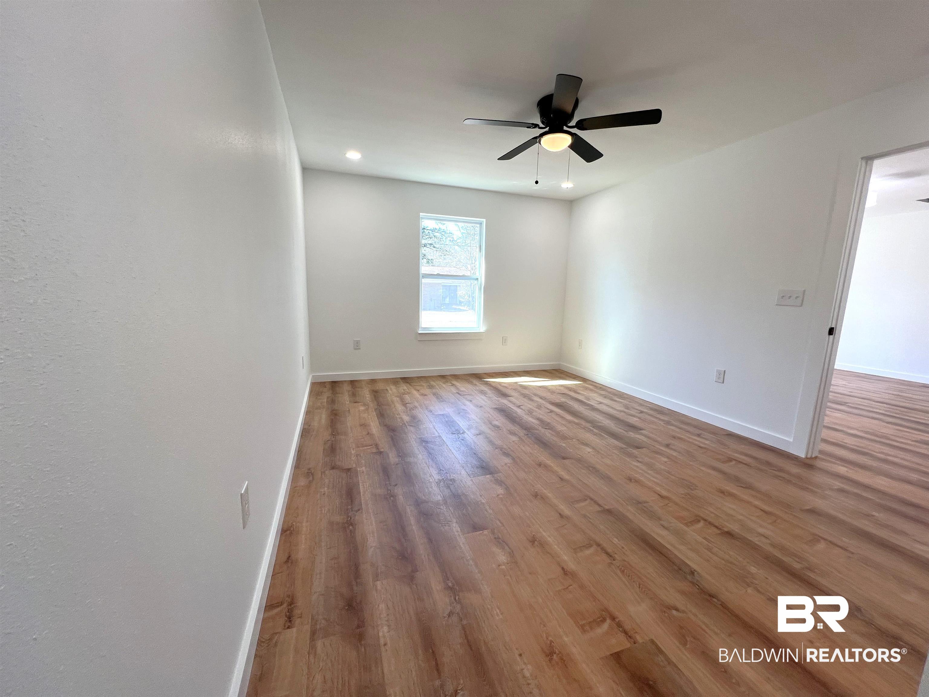 102 Earl Street Brewton, AL 36426 - Photo 4 of 27 Primary