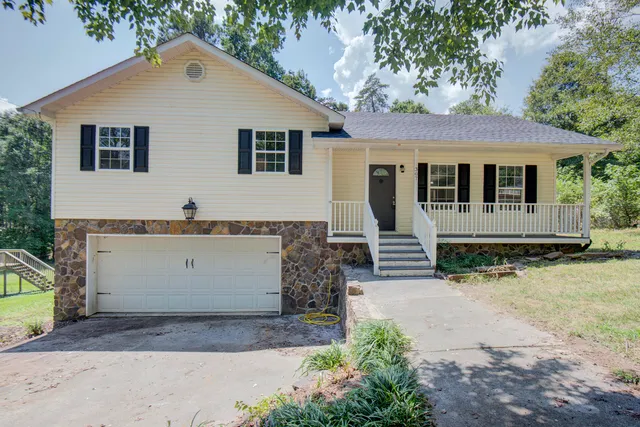 $229,900 | 307 Ridgecrest Drive, LaFayette, GA 30728