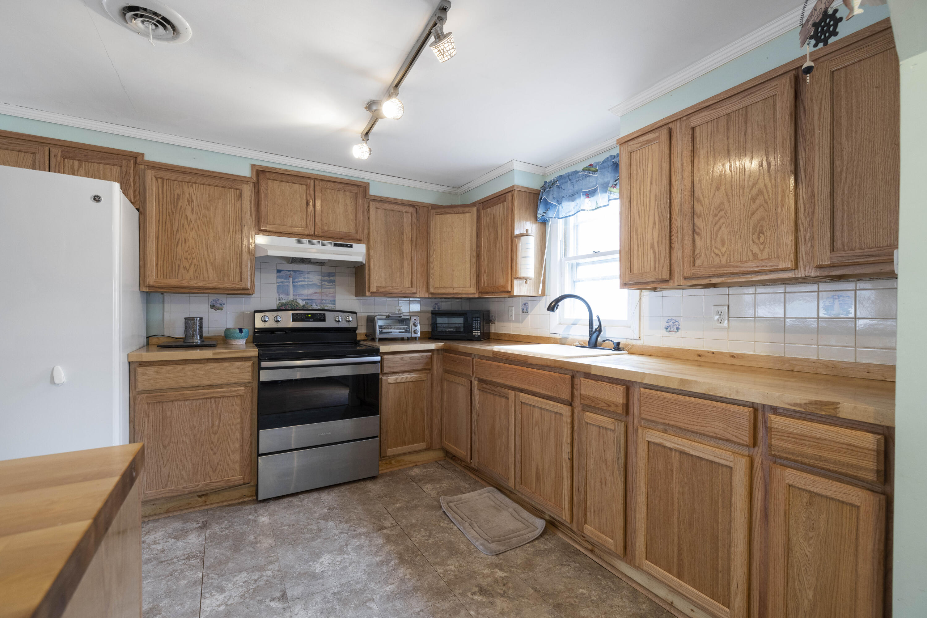206 Boothby Road Limington, ME 04049 - Photo 12 of 34 3G0A6065_1