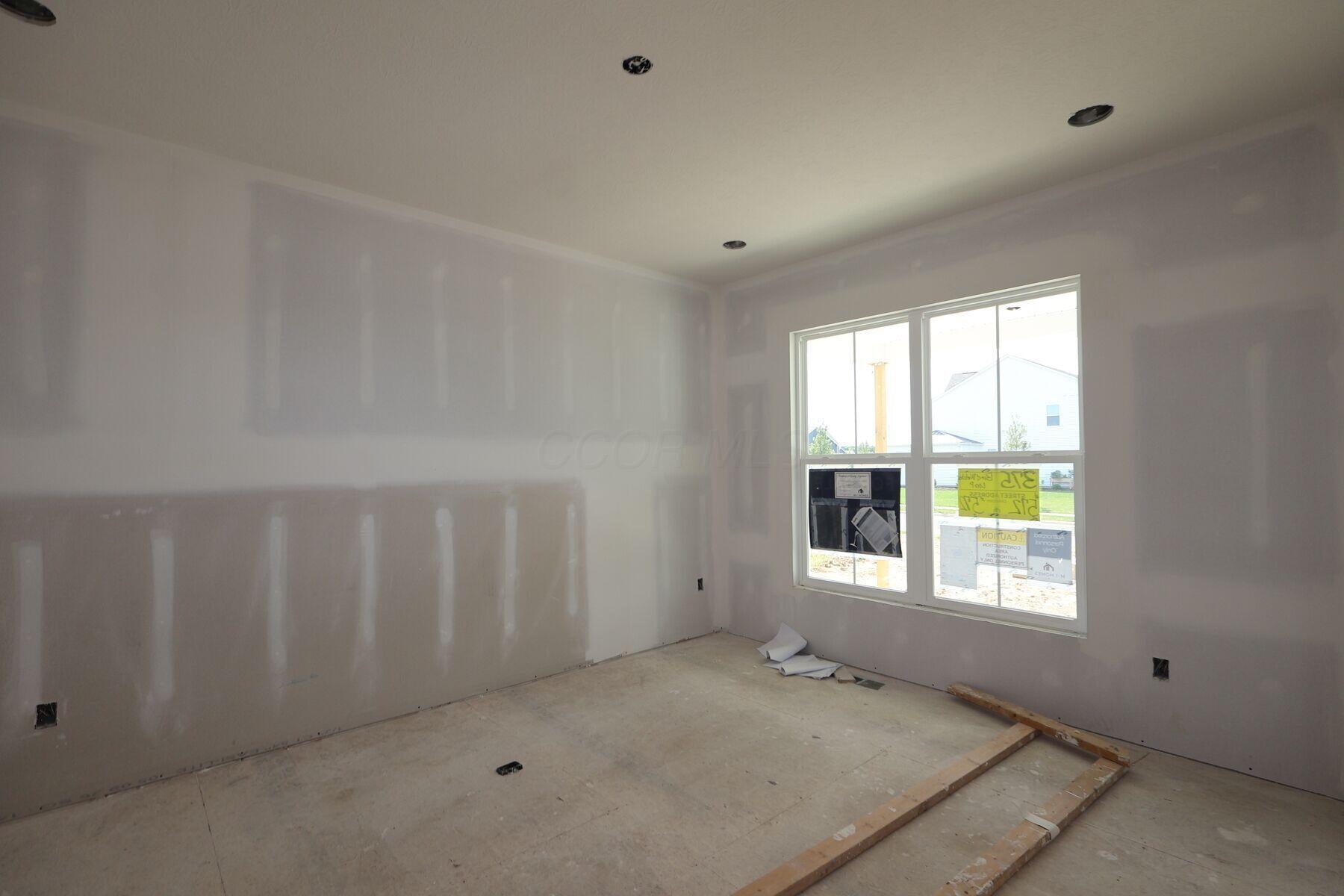 375 Birdwatcher Loop Galena, OH 43021 - Photo 6 of 12 Interior