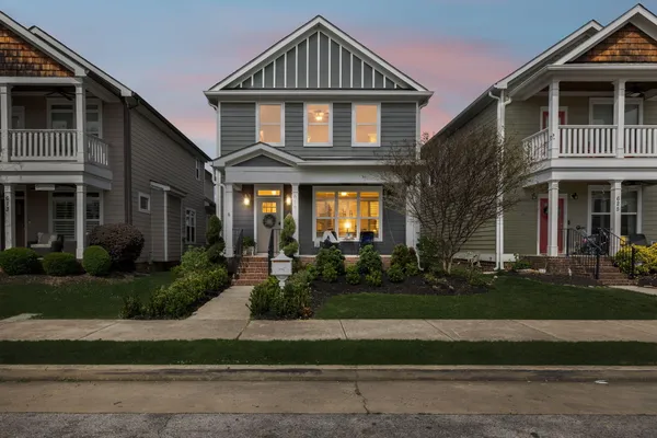 $890,000 | 619 East 16th Street, Chattanooga, TN 37408