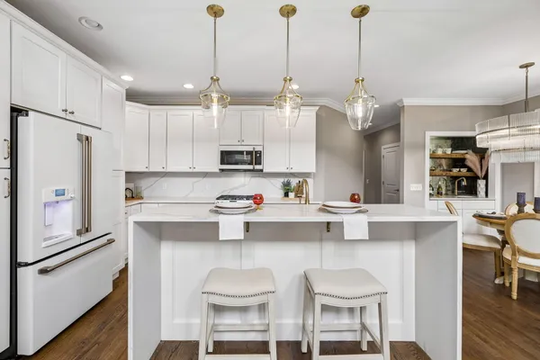 $890,000 | 619 East 16th Street, Chattanooga, TN 37408