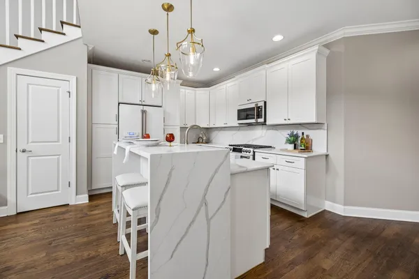 $890,000 | 619 East 16th Street, Chattanooga, TN 37408