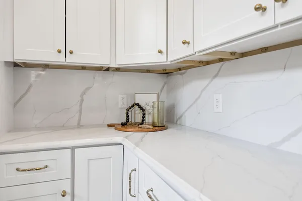 $890,000 | 619 East 16th Street, Chattanooga, TN 37408