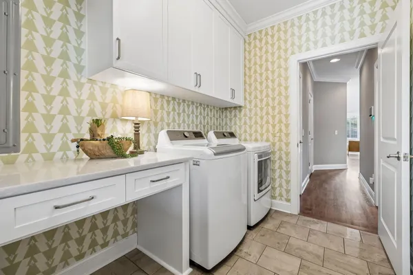 $890,000 | 619 East 16th Street, Chattanooga, TN 37408