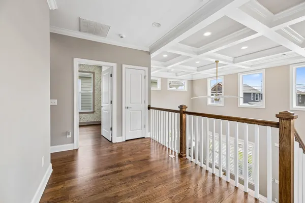 $890,000 | 619 East 16th Street, Chattanooga, TN 37408