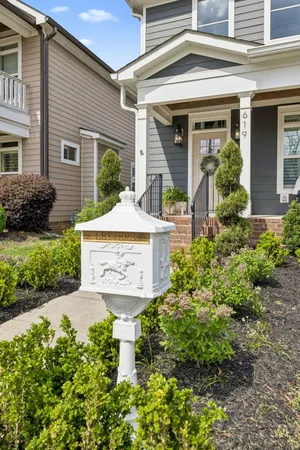 $890,000 | 619 East 16th Street, Chattanooga, TN 37408