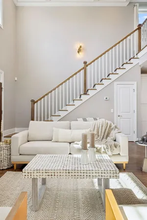 $890,000 | 619 East 16th Street, Chattanooga, TN 37408