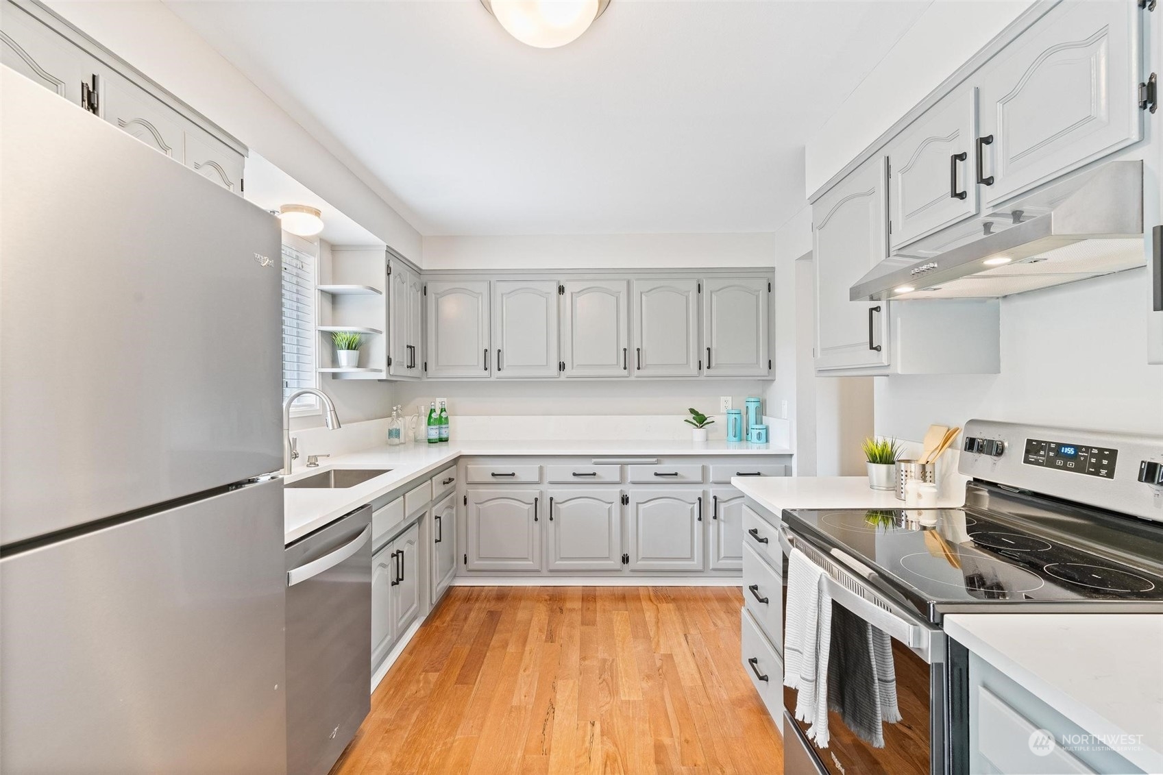10718 150th Avenue Southeast Renton, WA 98059 - Photo 10 of 31 Gallery Image 10