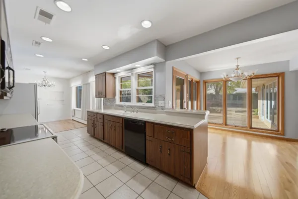 $359,900 | 1213 Douglas Terrace, Dixon, IL 61021