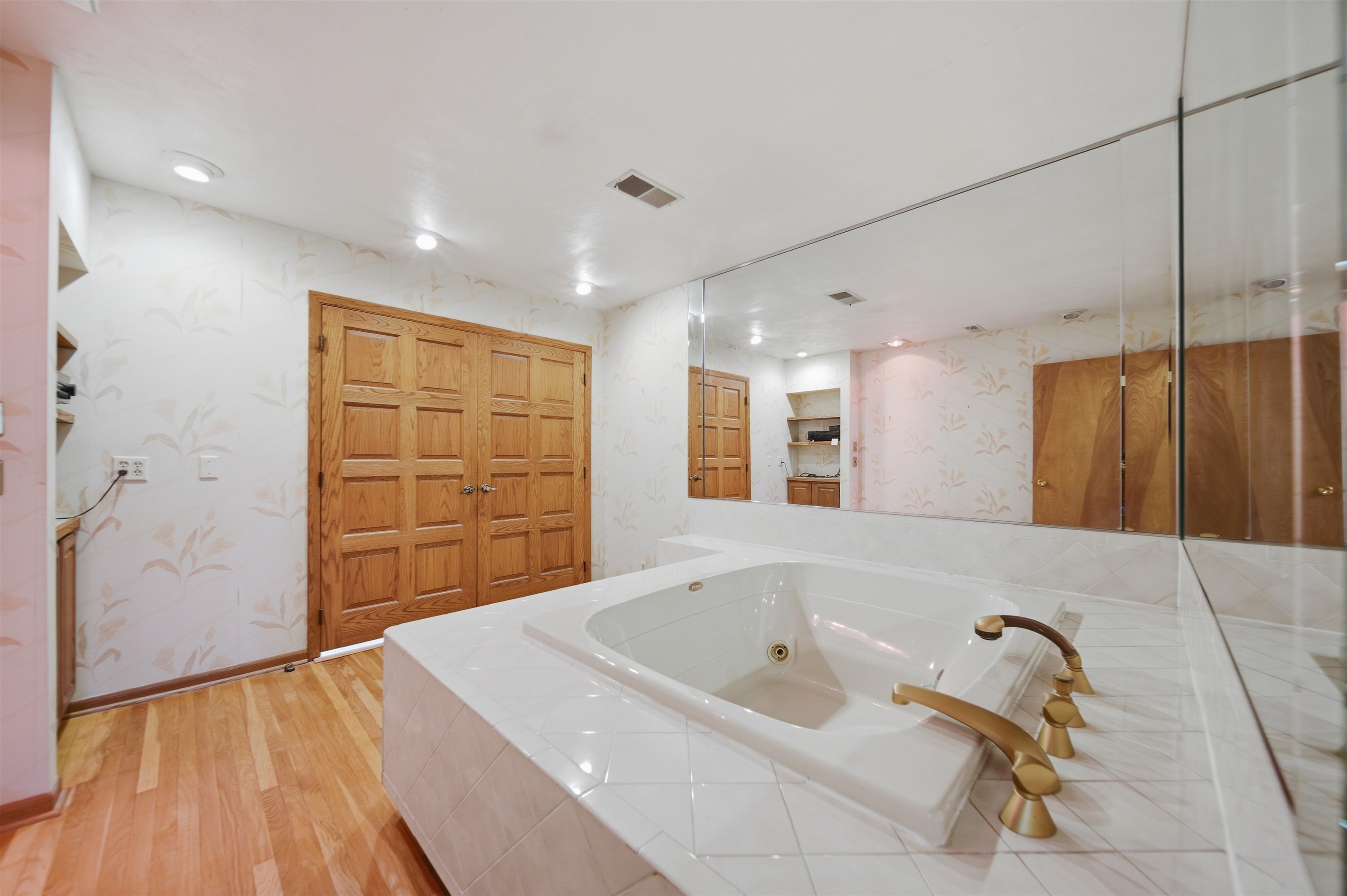 1213 Douglas Terrace Dixon, IL 61021 - Photo 22 of 49 a bathroom with a bathtub and a shower