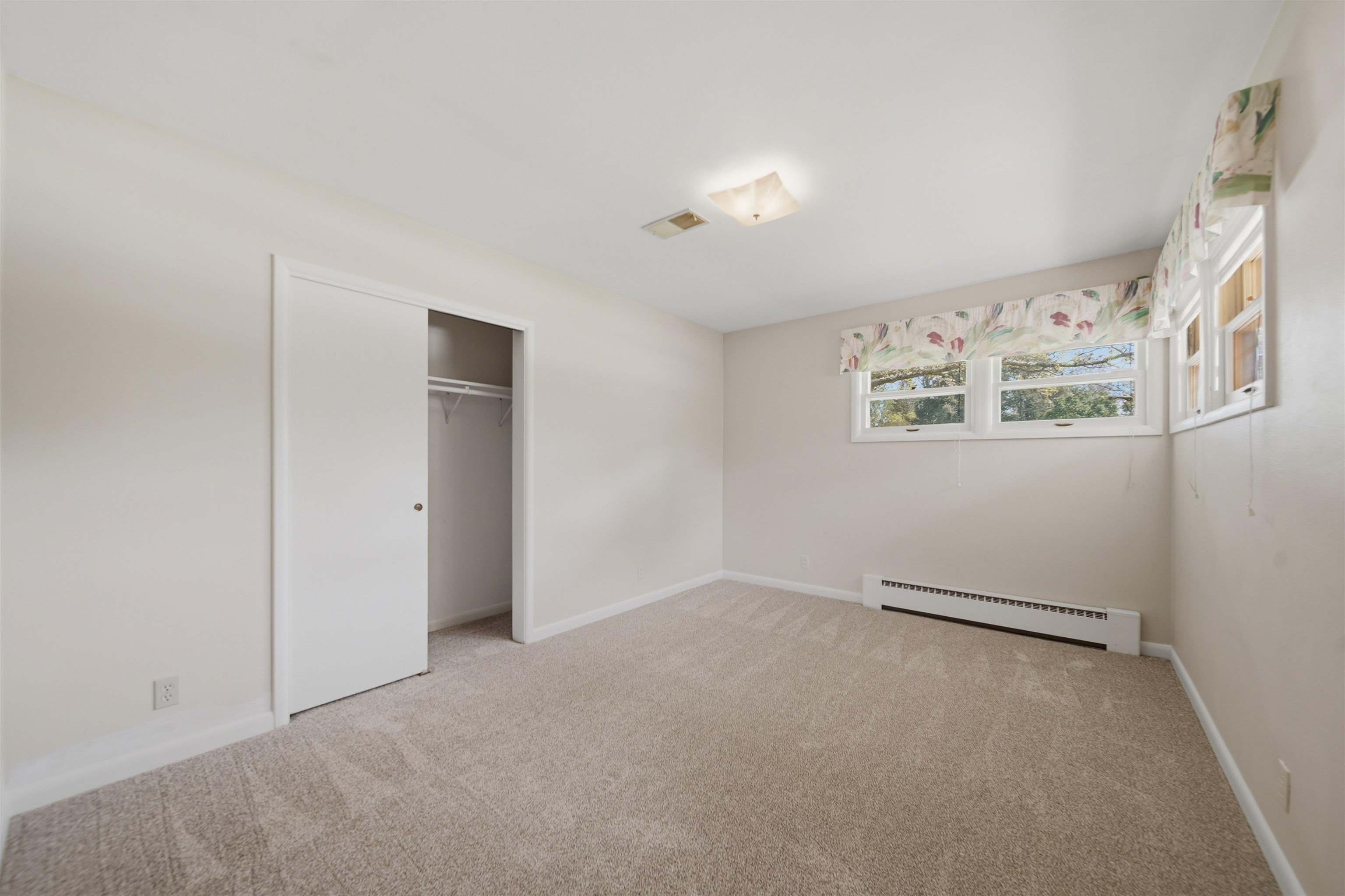 1213 Douglas Terrace Dixon, IL 61021 - Photo 23 of 49 an empty room with windows