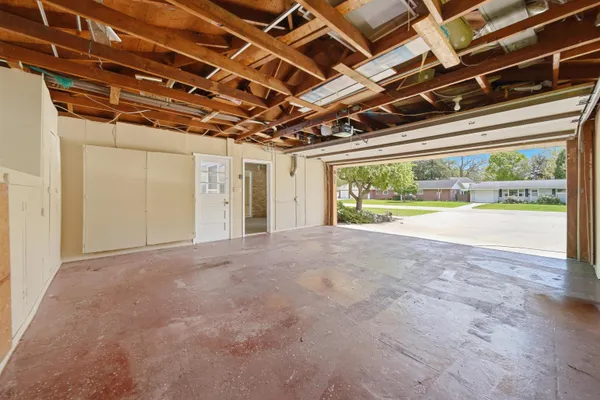 $359,900 | 1213 Douglas Terrace, Dixon, IL 61021