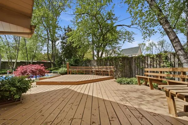 $359,900 | 1213 Douglas Terrace, Dixon, IL 61021