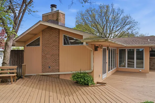 $359,900 | 1213 Douglas Terrace, Dixon, IL 61021