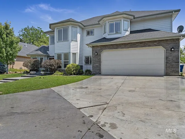 $590,000 | 1214 North Trail Creek Lane, Eagle, ID 83616