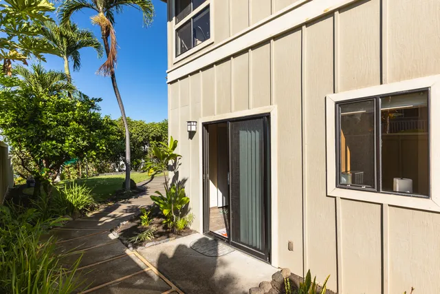 $1,950,000 | 77-6430 Pualani Street, Kailua-Kona, HI 96740