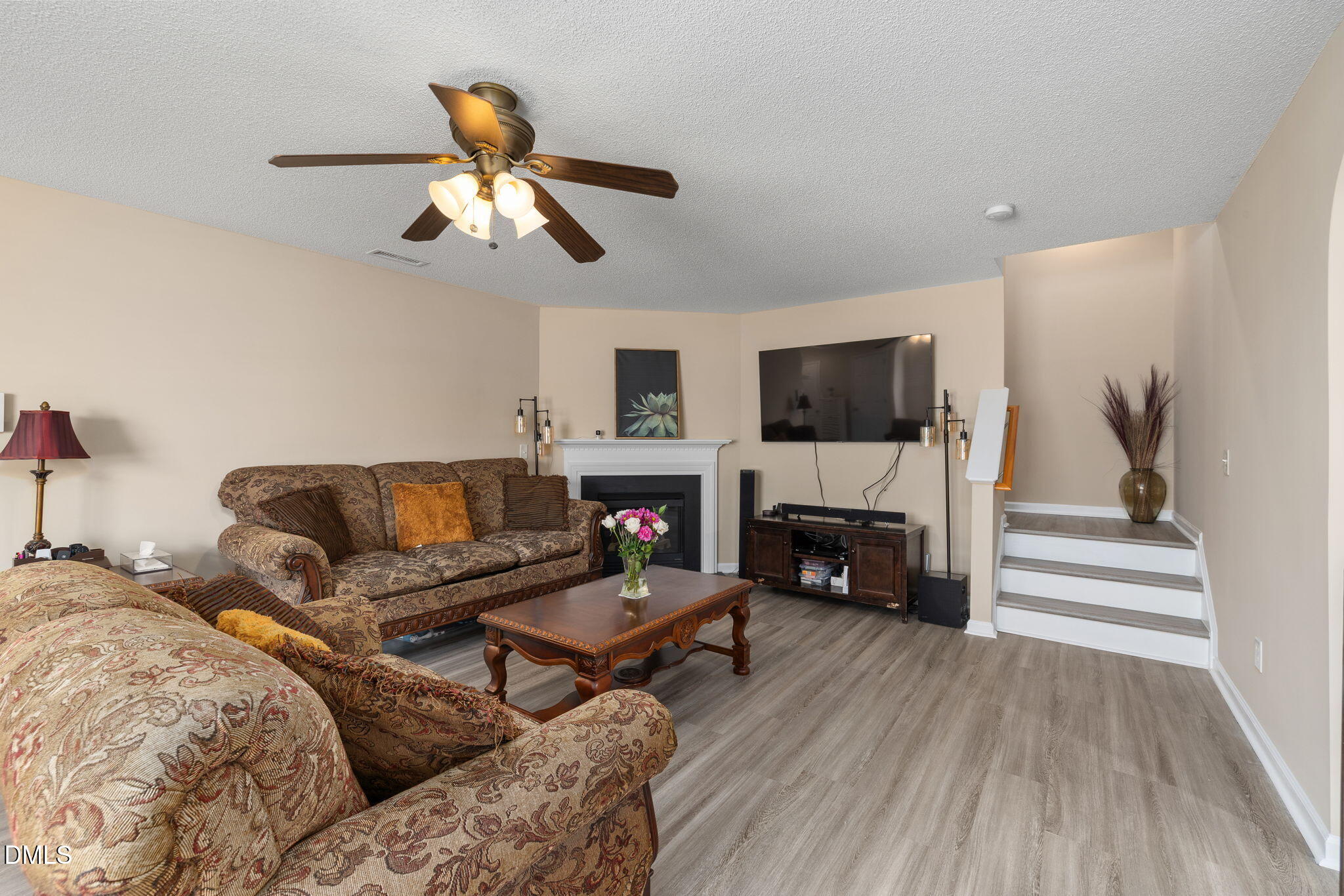 1009 Naylor Road Knightdale, NC 27545 - Photo 5 of 37 Living Room