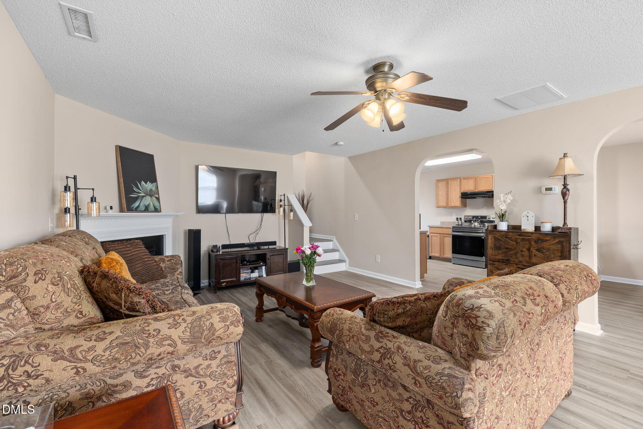 1009 Naylor Road Knightdale, NC 27545 - Photo 7 of 37 Living Room