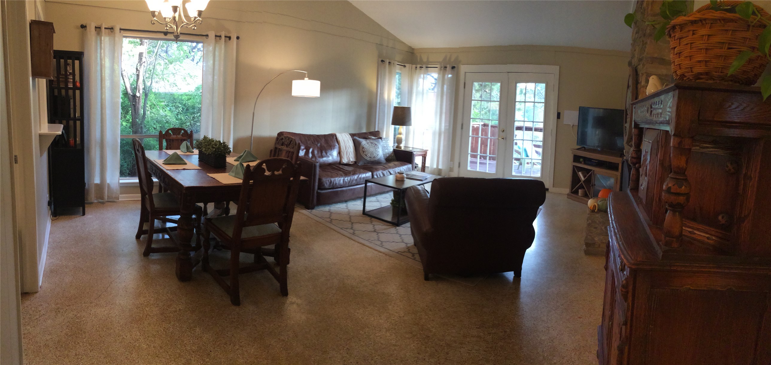 1202 Double Bend Back Road West Lake Hills, TX 78746 - Photo 3 of 7 Living - Dining combination is spacious.
