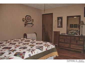 4903 S Road Waterloo, IL 62298 - Photo 10 of 24