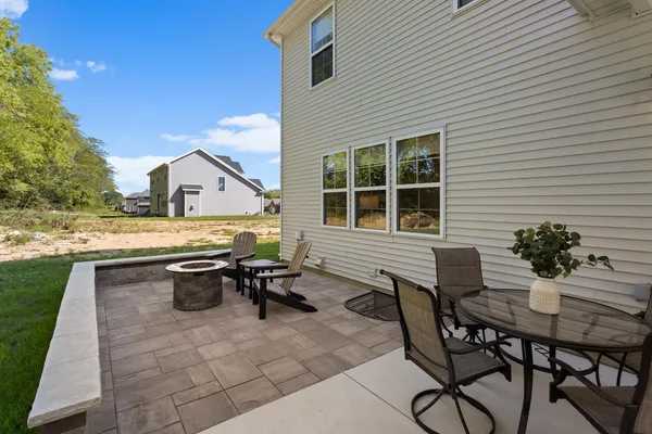 $615,000 | 1207 Briarwood Lane, Mahomet, IL 61853