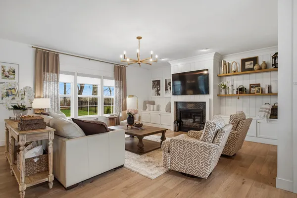 $615,000 | 1207 Briarwood Lane, Mahomet, IL 61853