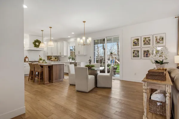 $615,000 | 1207 Briarwood Lane, Mahomet, IL 61853
