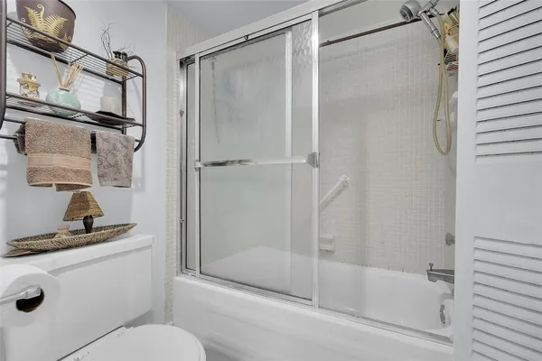 $95,999 | 9360 Lime Bay Boulevard, Unit 207, Tamarac, FL 33321
