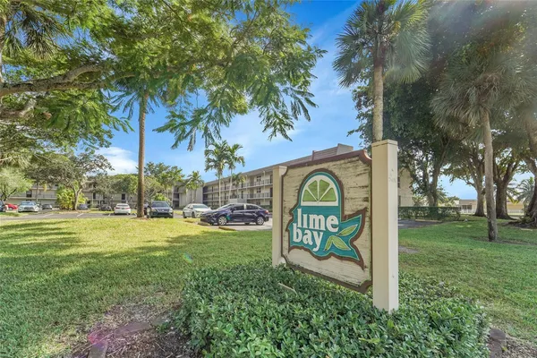 $95,999 | 9360 Lime Bay Boulevard, Unit 207, Tamarac, FL 33321