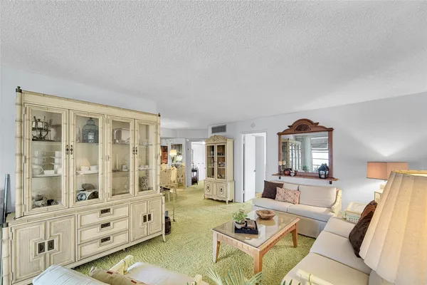 $95,999 | 9360 Lime Bay Boulevard, Unit 207, Tamarac, FL 33321