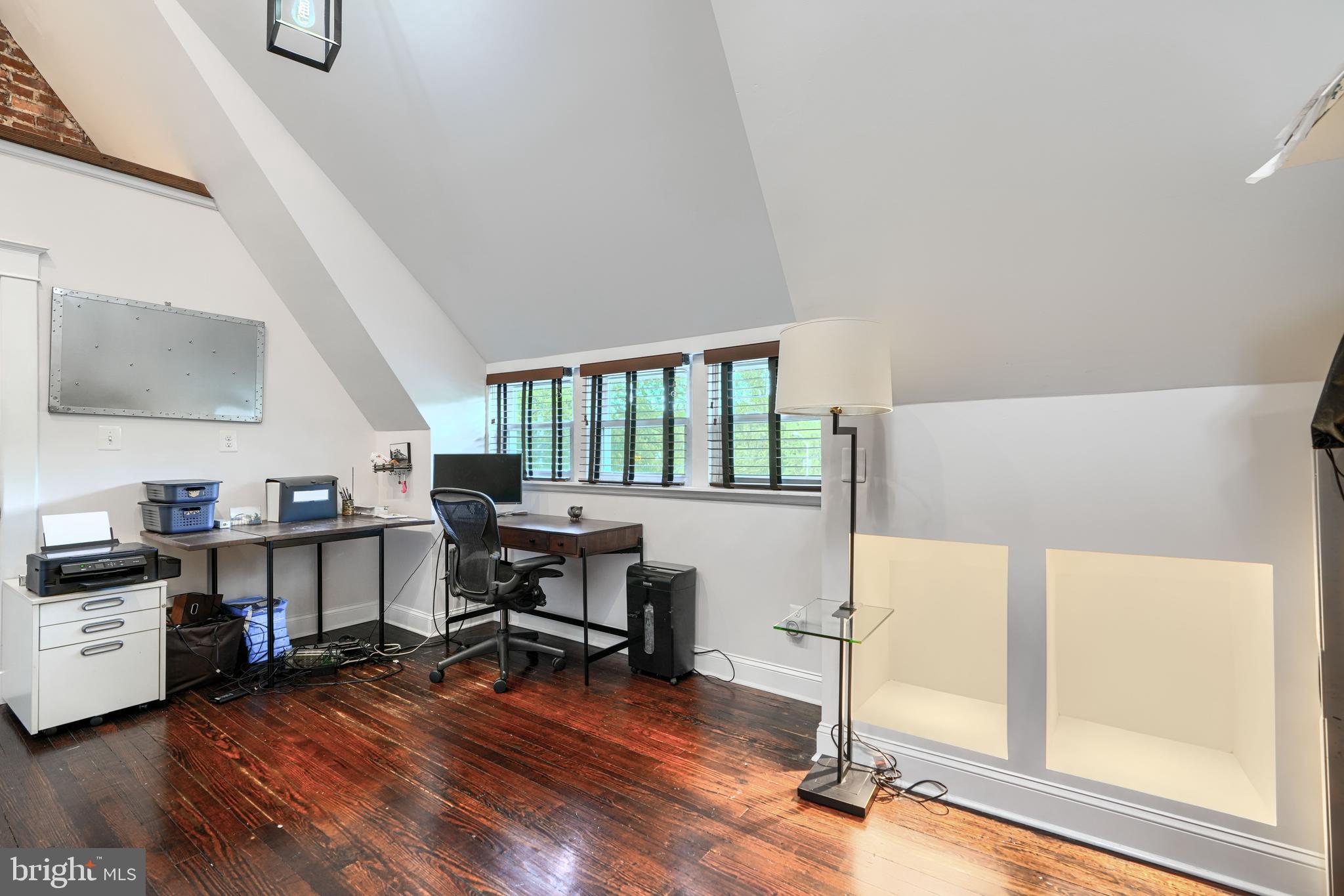4416 Roland Avenue Baltimore, MD 21210 - Photo 35 of 60